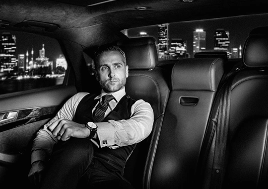 Why Choose a Professional Late-Night Transport